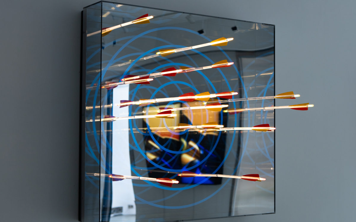 Hans Kotter 漢斯·卡特｜Practicing｜90 x 90 cm｜2014/2021｜AP/ 1 +1 AP(Last piece)｜Metal, LED Color change, Plexiglas, 15 Arrows