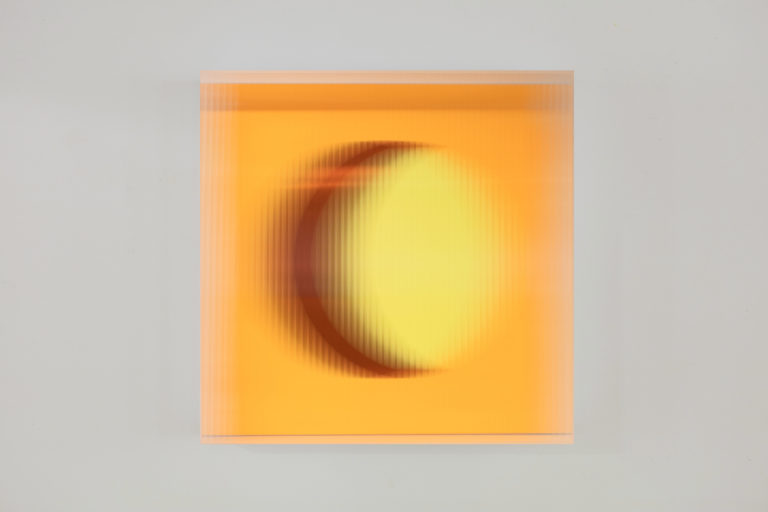 Christiane Grimm｜Lunar Phase IV｜60x60x10cm｜2021｜mixed media and acrylic glass